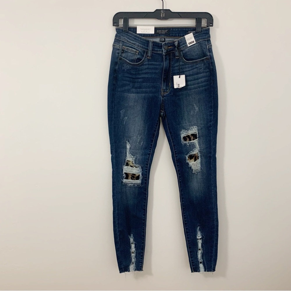 NWT Judy Blue Skinny Fit Distressed Animal Print Patch Raw Hem Jeans Size 3/26